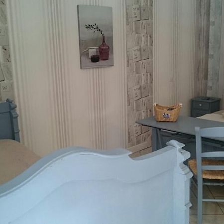 Le Jardin D Helant Hotell Ecquedecques Exteriör bild