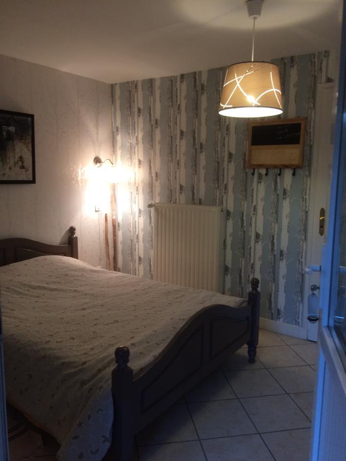 Le Jardin D Helant Hotell Ecquedecques Exteriör bild