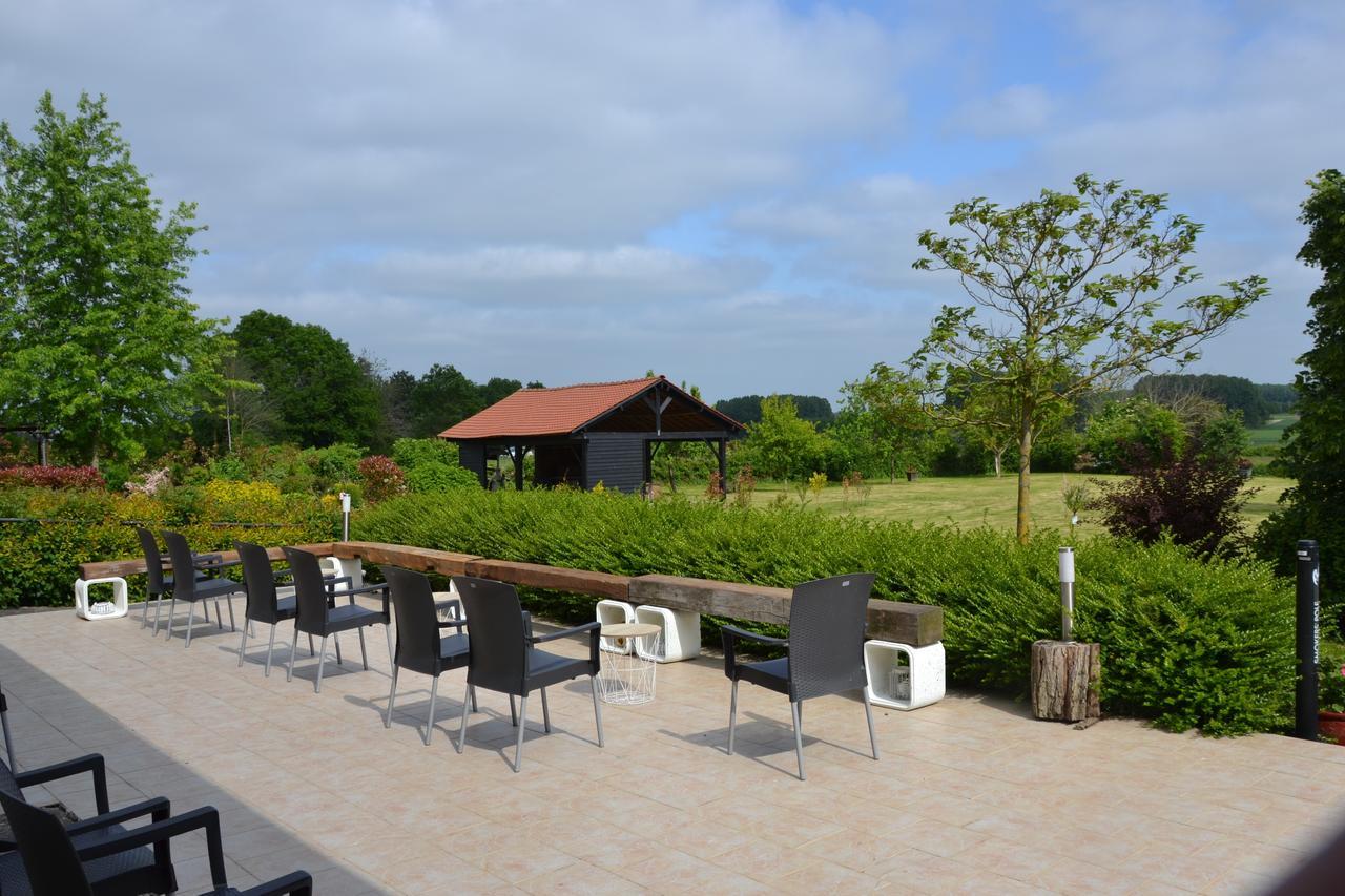 Le Jardin D Helant Hotell Ecquedecques Exteriör bild
